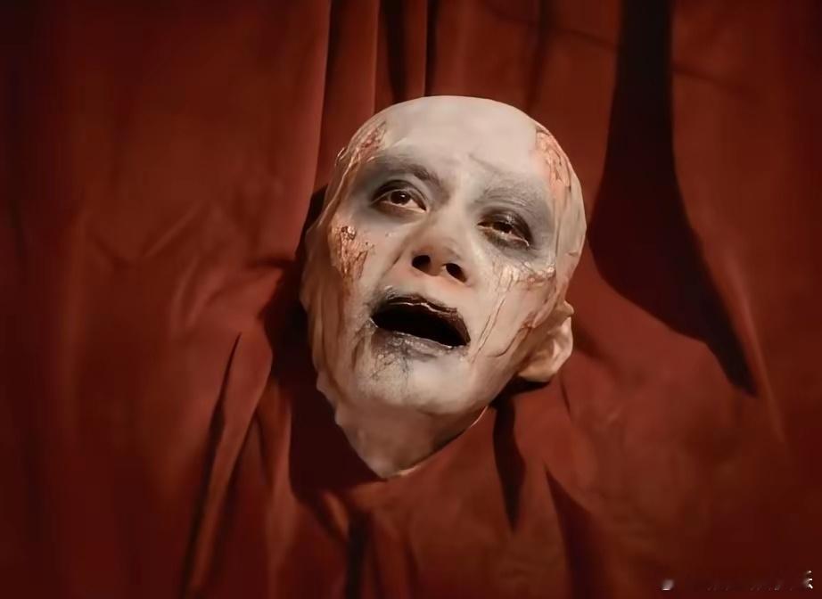 易烊千玺真是想不开啊，这么折磨自己有必要吗？​近日，易烊千玺主演的电影《狂野时代