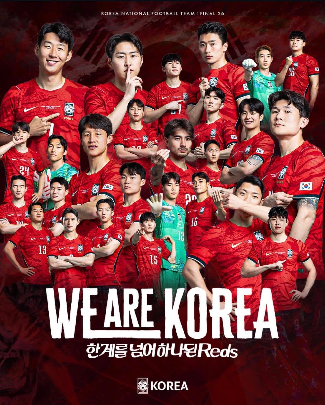 韩国男足的世界杯26人名单也已经公布。浙江外援朴镇燮成为中超的世界杯独苗。附