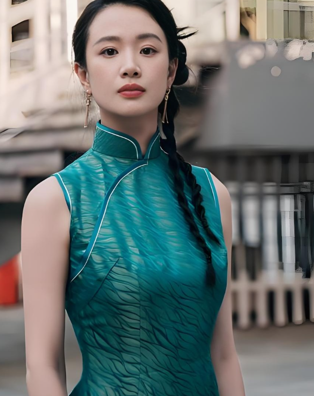 李梦为啥成不了顶流不是她长得不漂亮也不是她演技不好，最根本的原因在于她演的角色