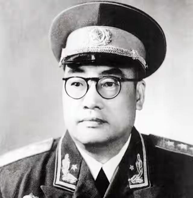 “惊涛拍孤岛，碧波映天晓。虎穴藏忠魂，曙光迎来早。”一一毛泽东。1950