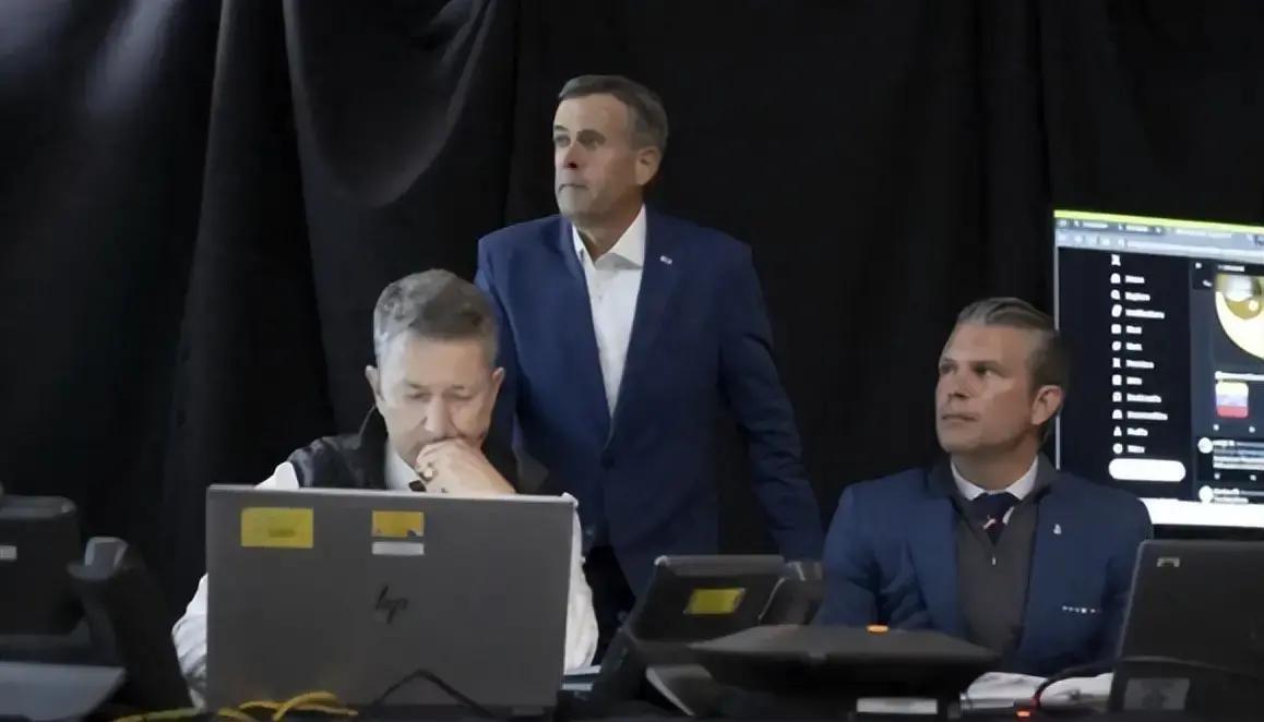 委内瑞拉账面上防空看着很吓人：S-300、山毛榉、S-125、铠甲，还有苏-30