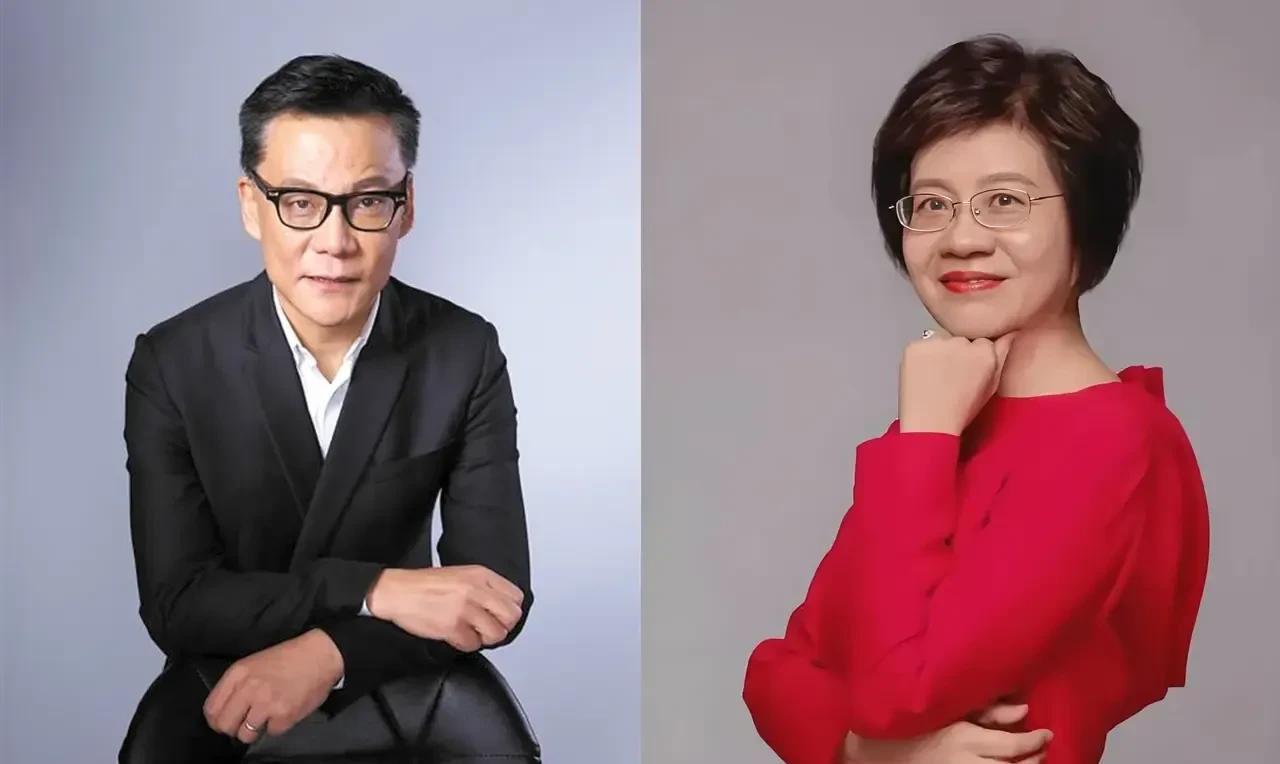 李国庆与俞渝是在美国认识的，第一次见面，李国庆就被俞渝深深地吸引，自拔不能。俞