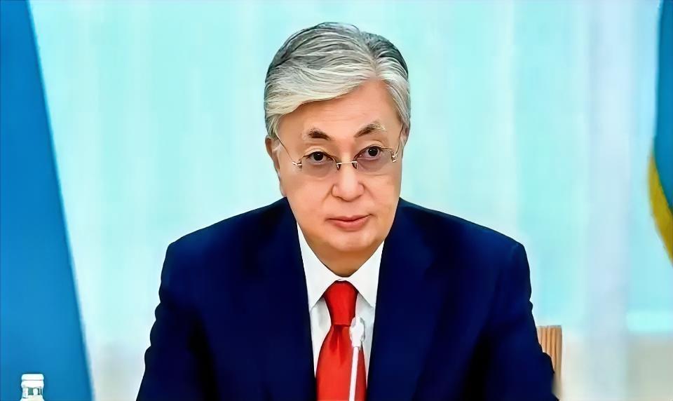 哈萨克斯坦石油的“怪毛病”：放着中国买家不用，偏要绕路送欧洲哈萨克斯坦的油