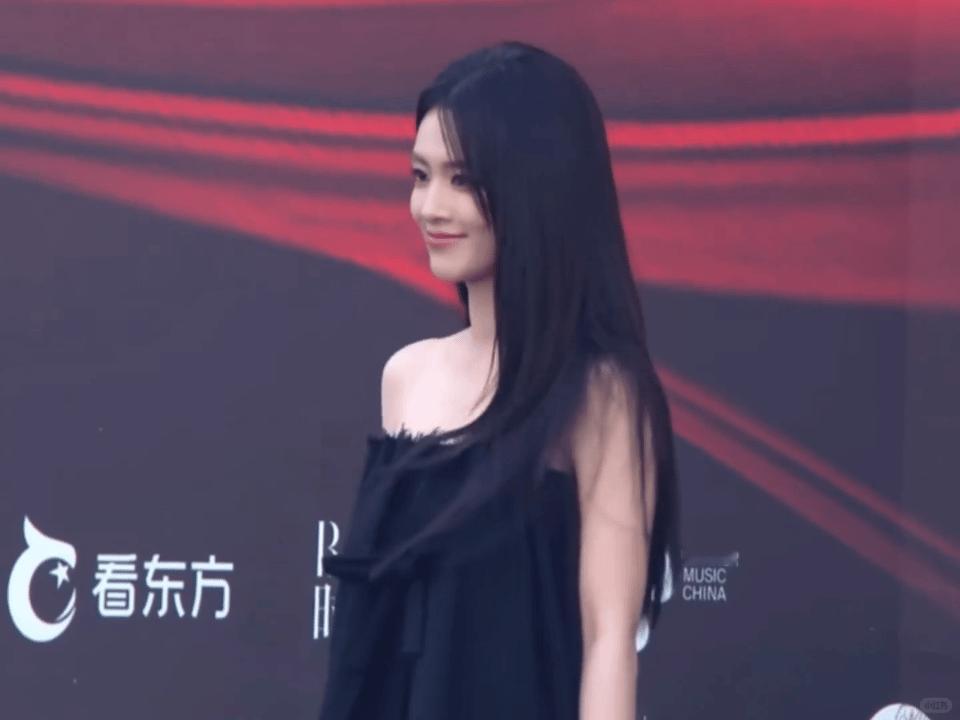 芭莎红毯女明星生图陈昊宇李一桐田曦薇卢昱晓喻言何瑞贤宋茜宋雨琦