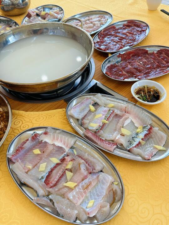 顺德远离市区❗️寻味鲜到趴街吊水鲩粥底火锅