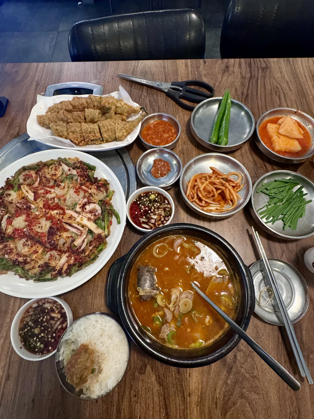 🍲在清潭洞本地人扎堆的汤饭