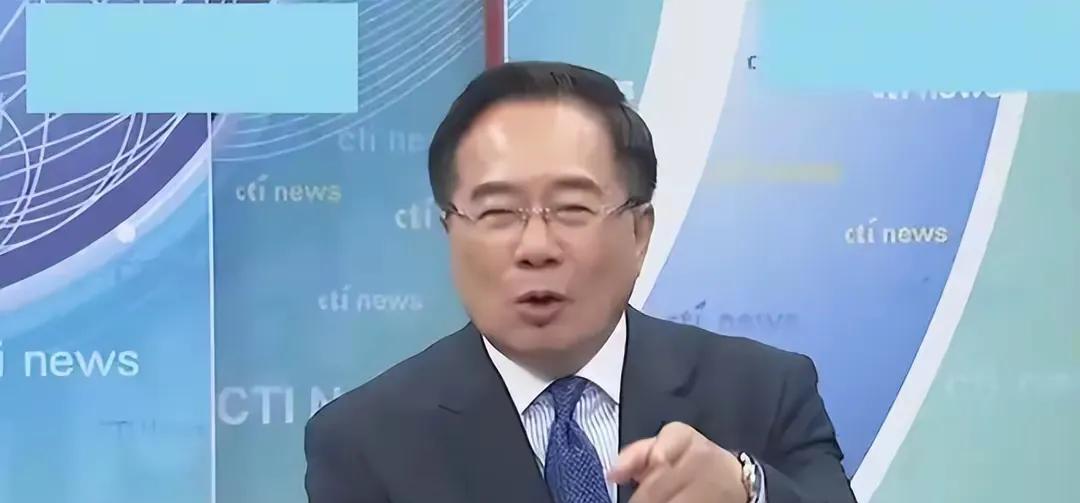 蔡正元出来当国民党党主席是非常适合的。昨天，蔡正元在节目中说，目前适合他的工作就