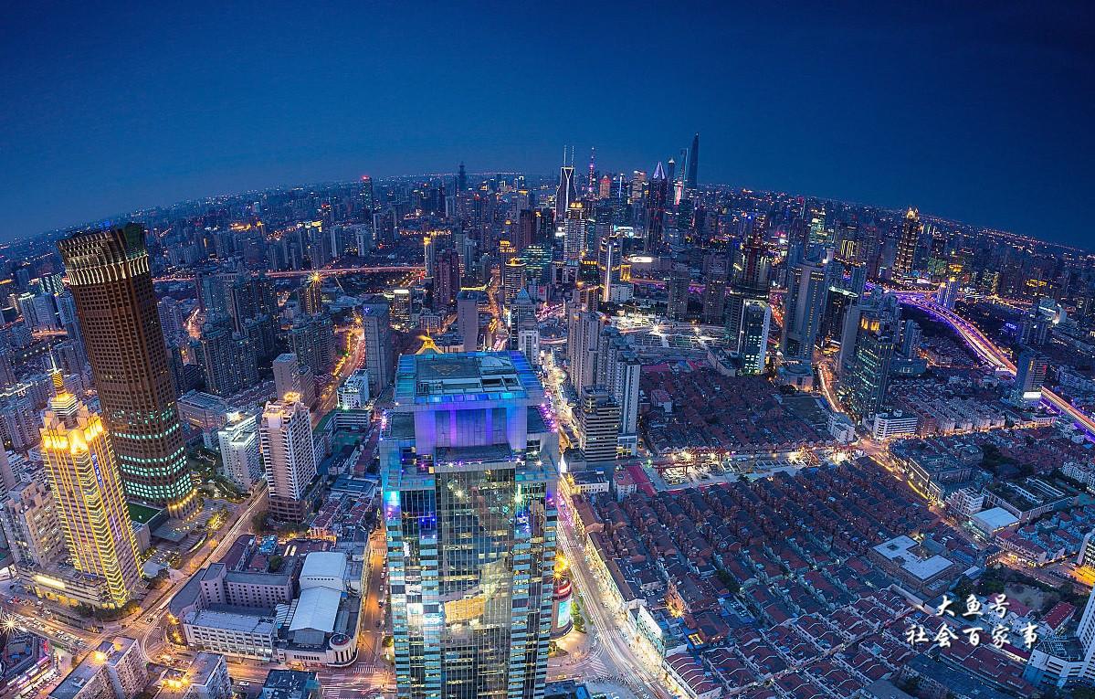 航拍地球上最大的城市上海, 一望无际让人震撼