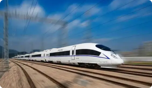 中国铁路不缺客源但是亏损，是什么原因？其实说白了，中国的铁路是来便利大众的，而不