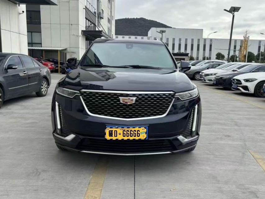 凯迪拉克XT6作为二线豪华中大型SUV还是很吸引人的，只是价格太贵，很多人买不起