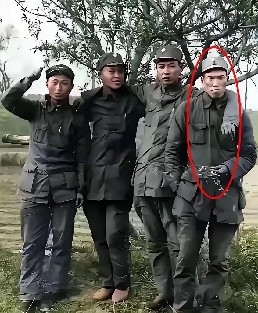 1940年，八路军115师教导5旅刚刚组建时，旅长梁兴初、政委罗华生、副旅长吴世