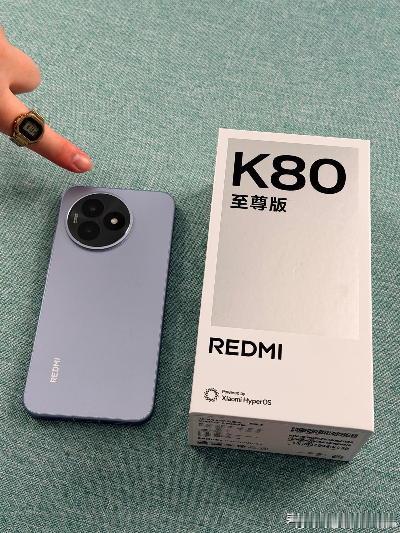 小米把售后条款里"二手产品不三包"那行字删了，这条不起眼的改动，可能是二手手机圈