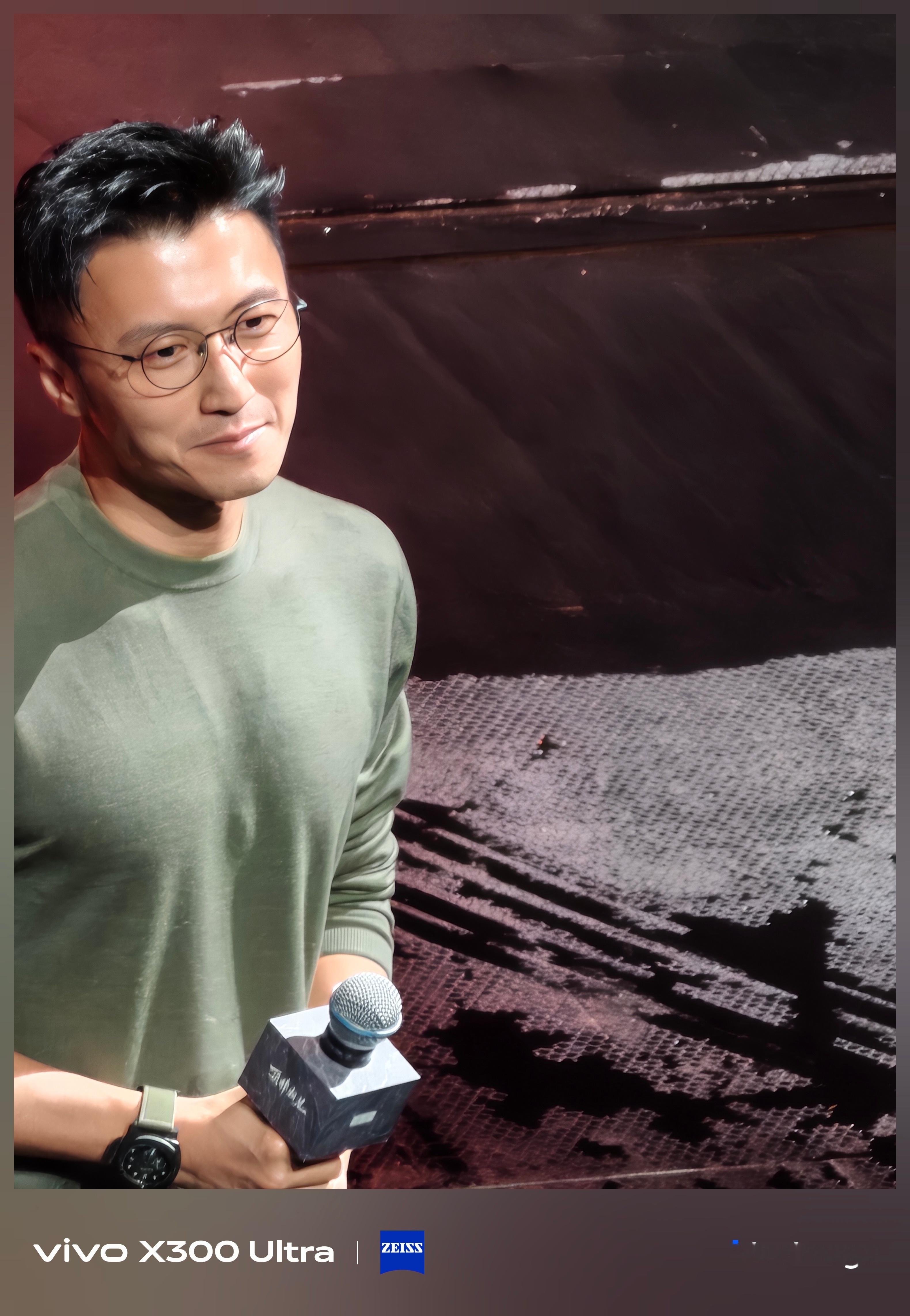 谢霆锋来到了吉利银河战舰700上市发布会[捂脸哭]他怎么这么多年没什么变化啊…