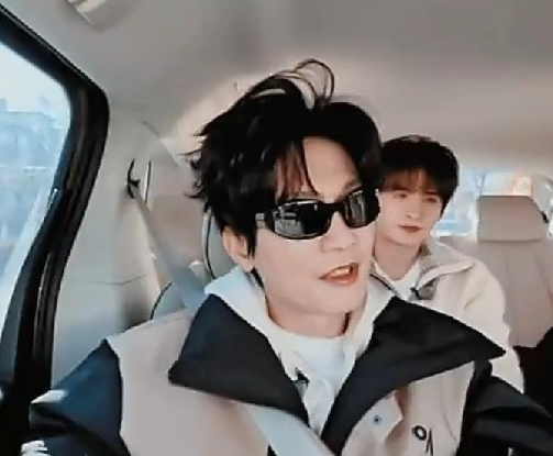 陈楚生突然冲上热搜原因是这次他不掩饰了，直接承认自己栽了，也掉进了短剧的“坑”