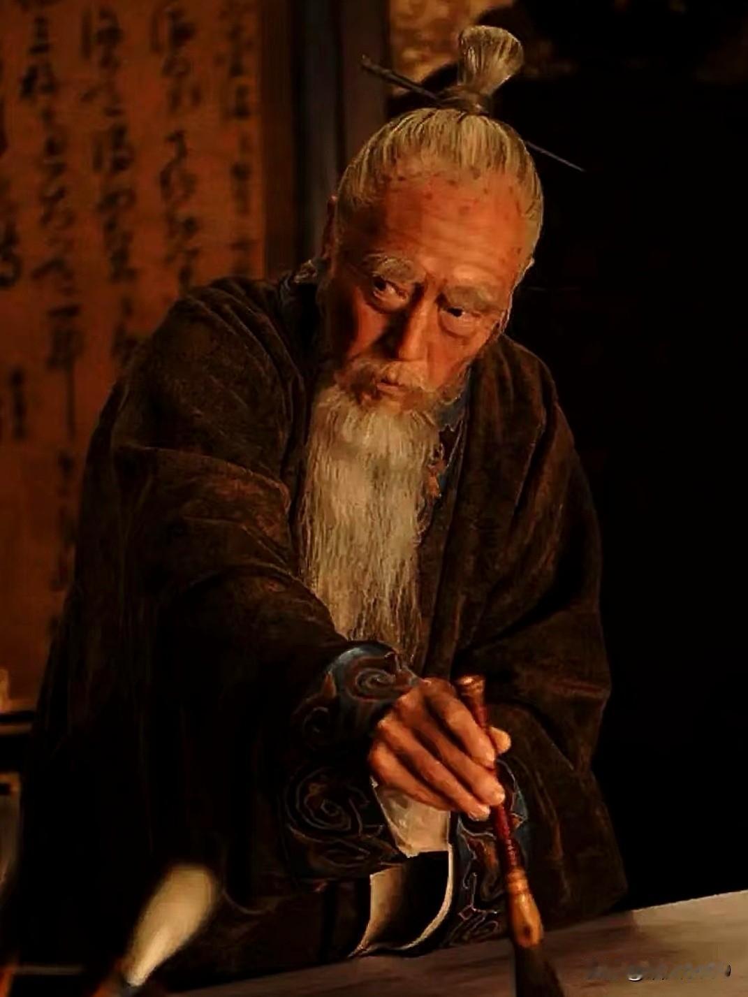 她活着的时候，严家如烈火烹油，她死了不到一年，严世蕃被砍头，严嵩被罢官，严家被抄