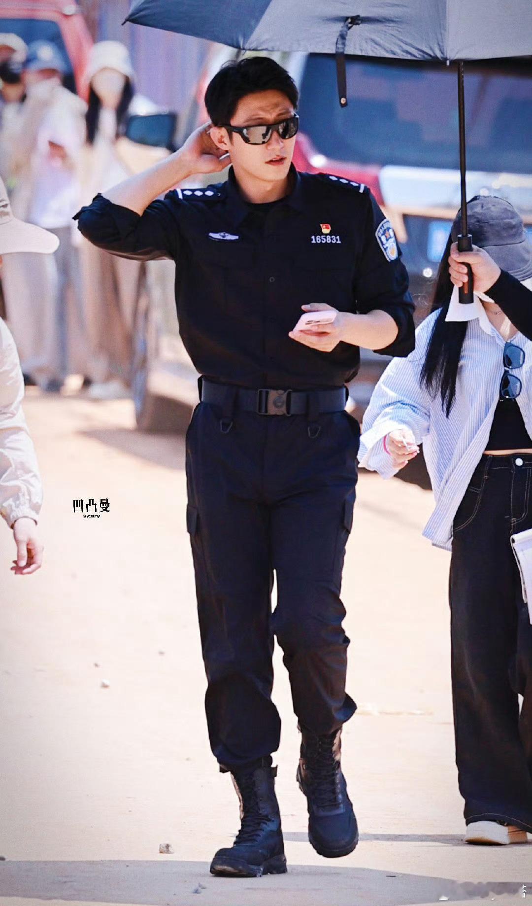 黄景瑜徐若晗新剧官宣开机这个我是真想看！黄景瑜又双叒穿上制服来了好像是在西双版纳