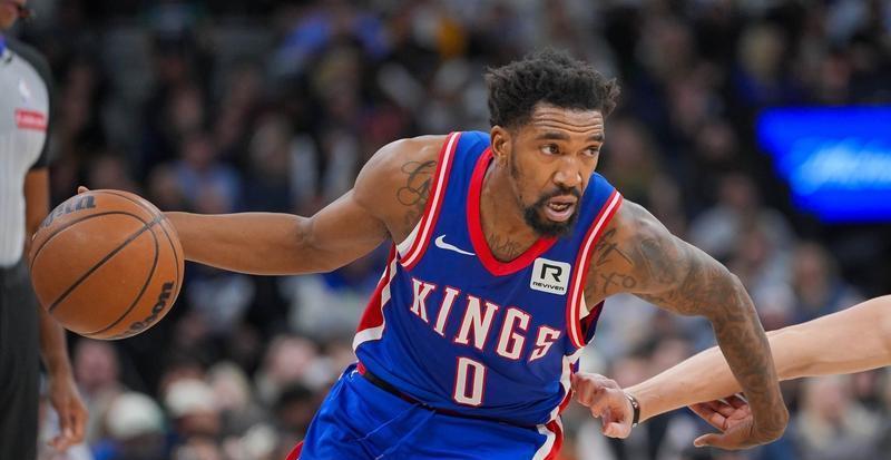 勇士拒绝了白捡一个场均15分的第六人+首轮签+6600万合同的机会。因为他们算