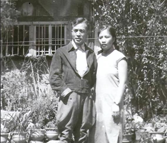 1938年，周恩来安排一女特工打入国民党内部，谁知她竟嫁给国军高官，身份暴露后，