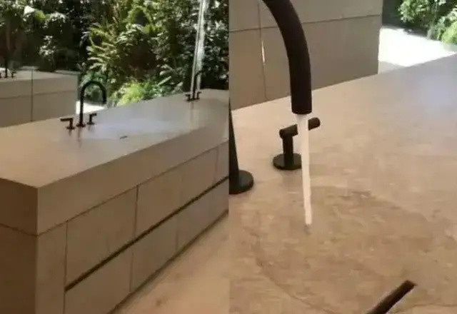卡戴珊家里24小时不关水龙头的原因，竟然是觉得这个龙头开着流水好看？？