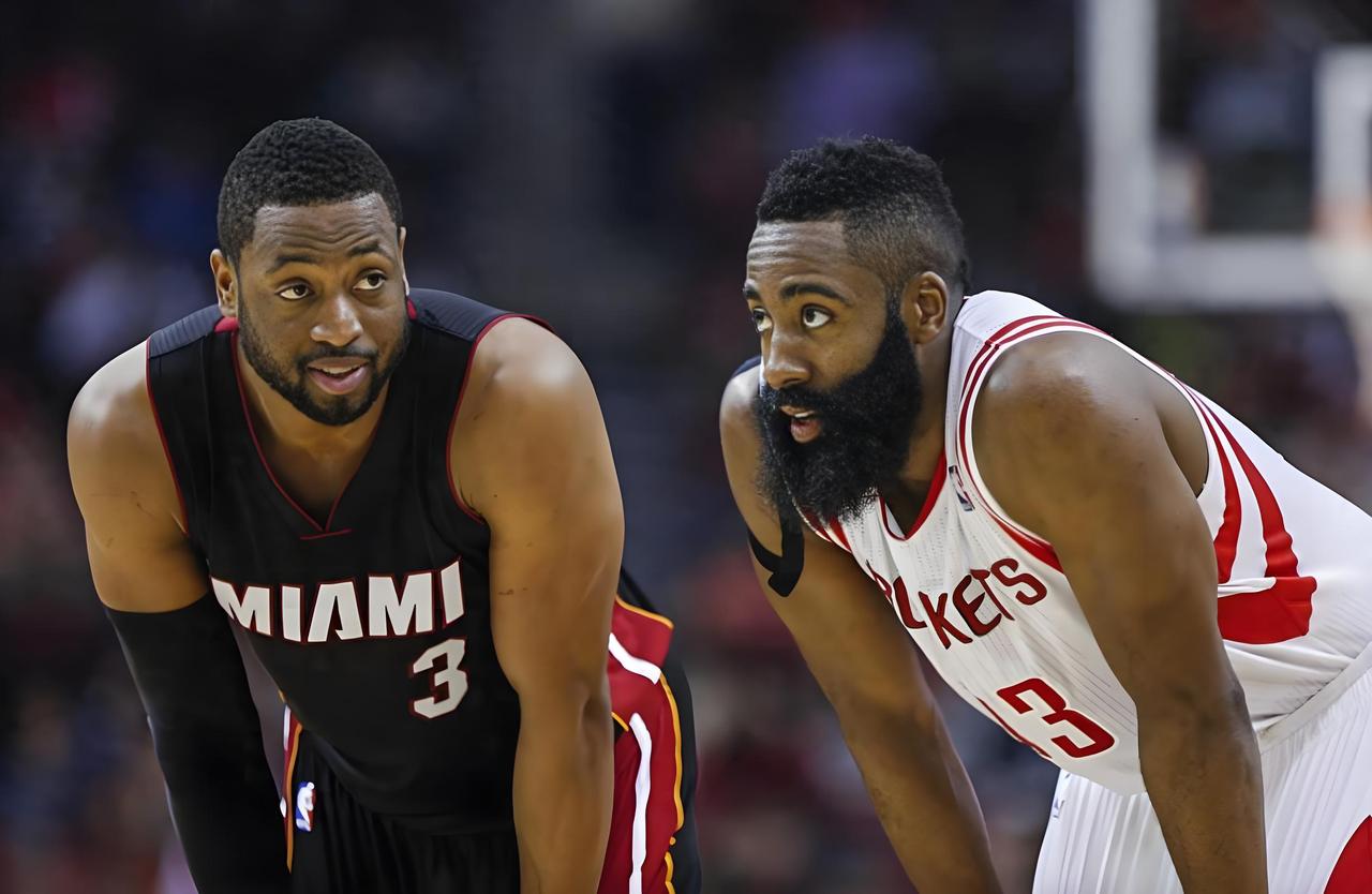 谈到哈登的罚球，NBA名宿麦迪近日在节目中言辞非常激烈：“我不喜欢他，在我那个年