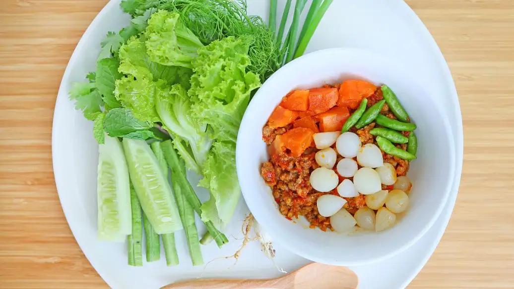 破防！中美营养学罕见联手：这5类食物让重病风险直降28%，柳叶刀认证的“长寿密码