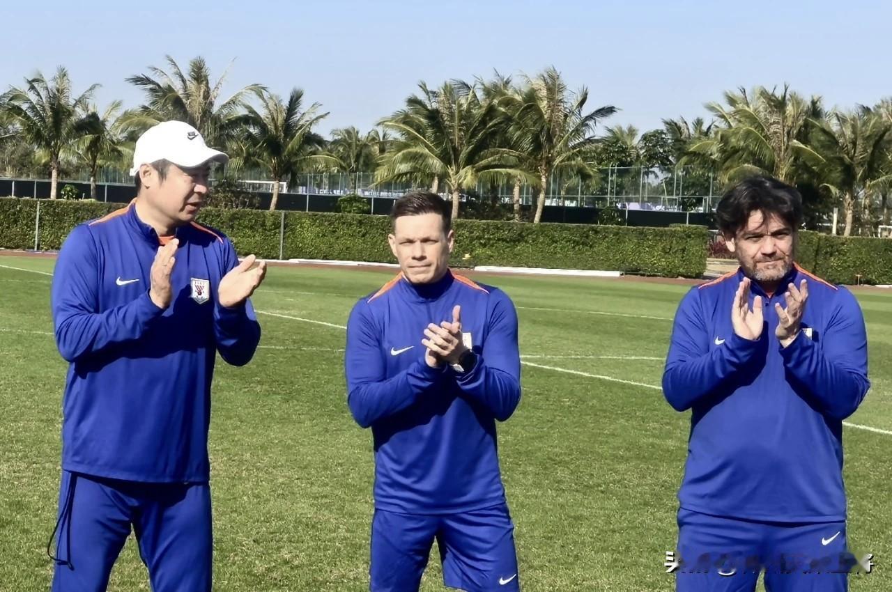 泰山队官宣双外教+海港“机场宣”中超冬训好戏连台山东泰山官宣重磅补强！西