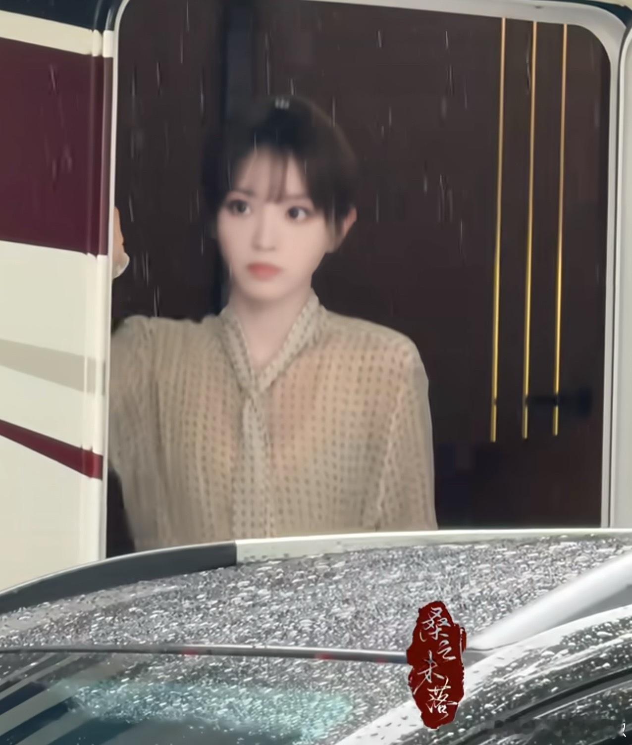 现偶女主皮肤真太多了，漂亮衣服根本穿不完