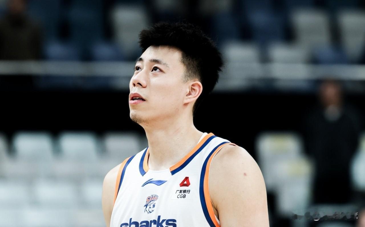 上海常规赛88：52大胜四川，但是这三人让人失望——第一位：外援洛夫顿！上赛