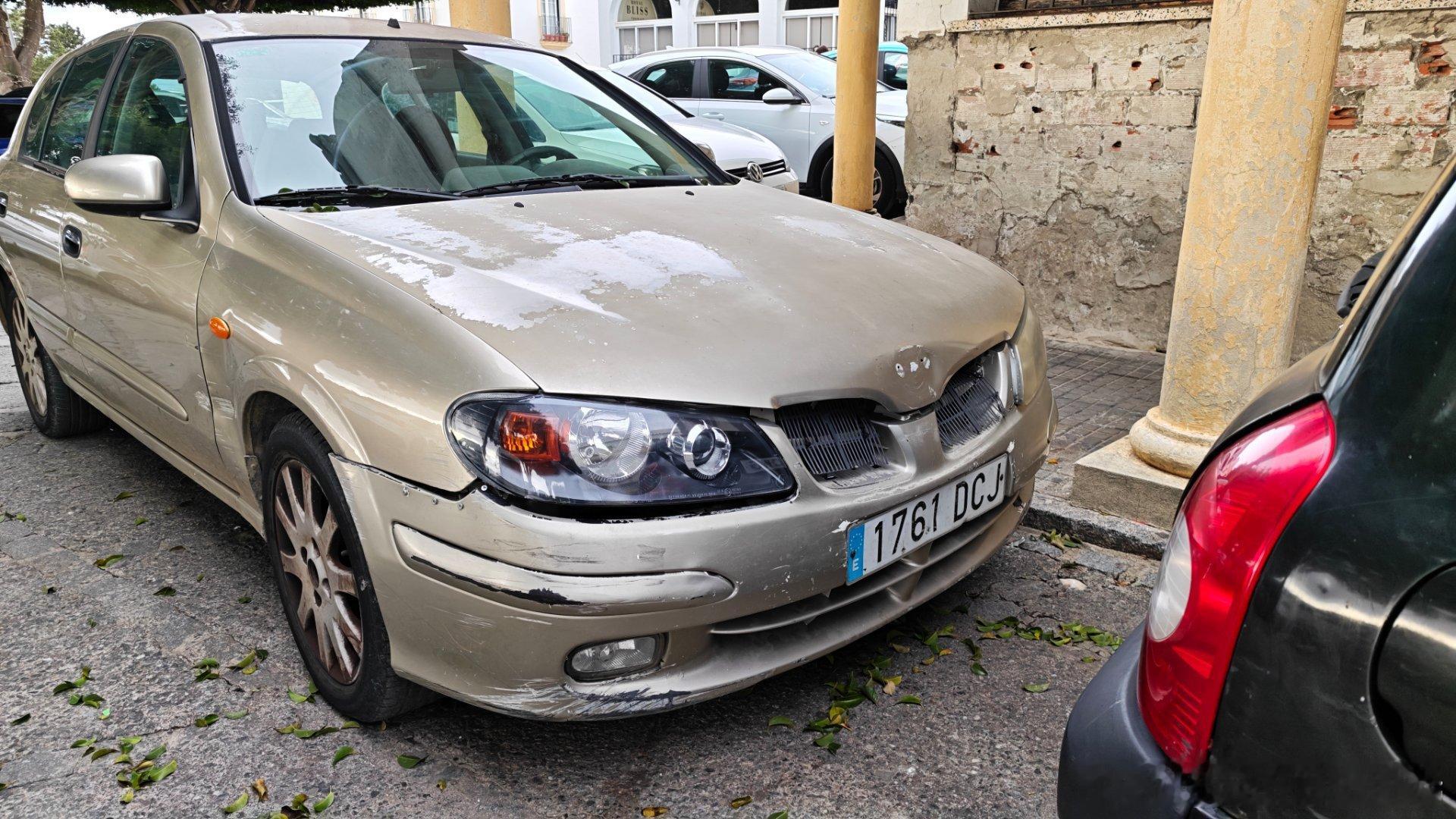 在这街头拍车就像拍定损照片一样……直布罗陀·直布罗陀海湾码头公寓(Marina