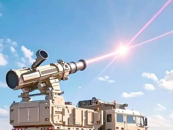 中美日的激光武器射程差距太大：美国8000米、日本1200米，那中国是多少？