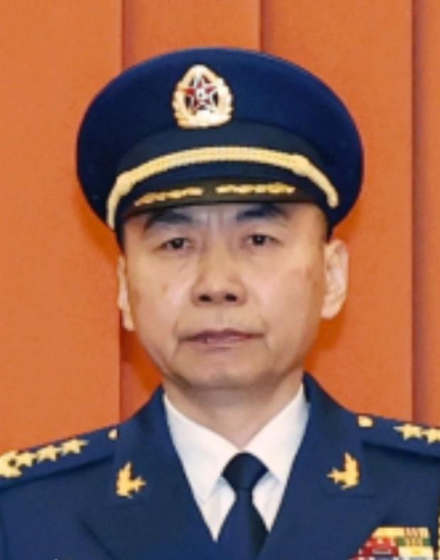 7月3日，北京八一大楼举行授衔仪式。很多人只注意到两名军官晋升上将，但背后的意义