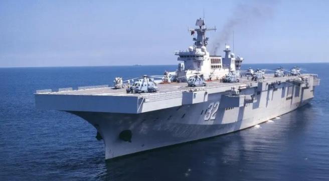 很多人没意识到在台岛40海里军演是什么概念，台空军的前副司令张延廷就说出了事实：