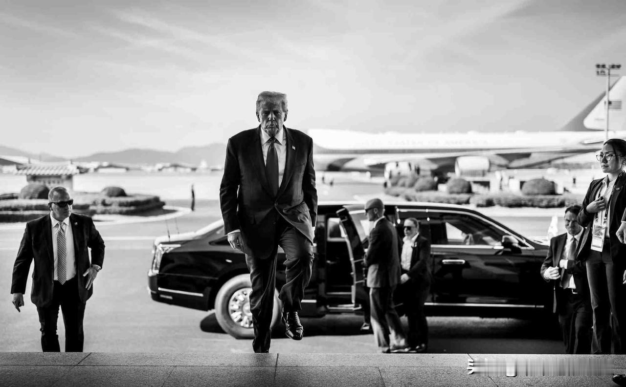 白宫专用照片！未经同意，严禁转载！[捂脸哭]