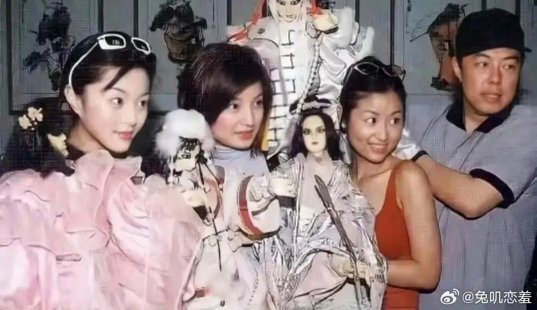 看完这张照片，就能理解琼瑶为什么会嫌弃林心如不够美了​