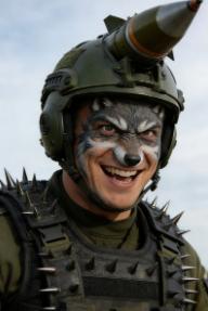 俄军“狼猎”战术补刀：地面围堵+空中炸电，乌军腹背受敌俄军不仅在能源战上玩得