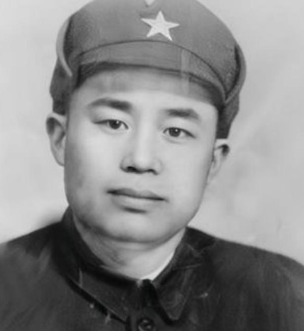 1943年，王近山随手消灭180名日军，但在清点战利品时，战士却疑惑道：“枪呢？