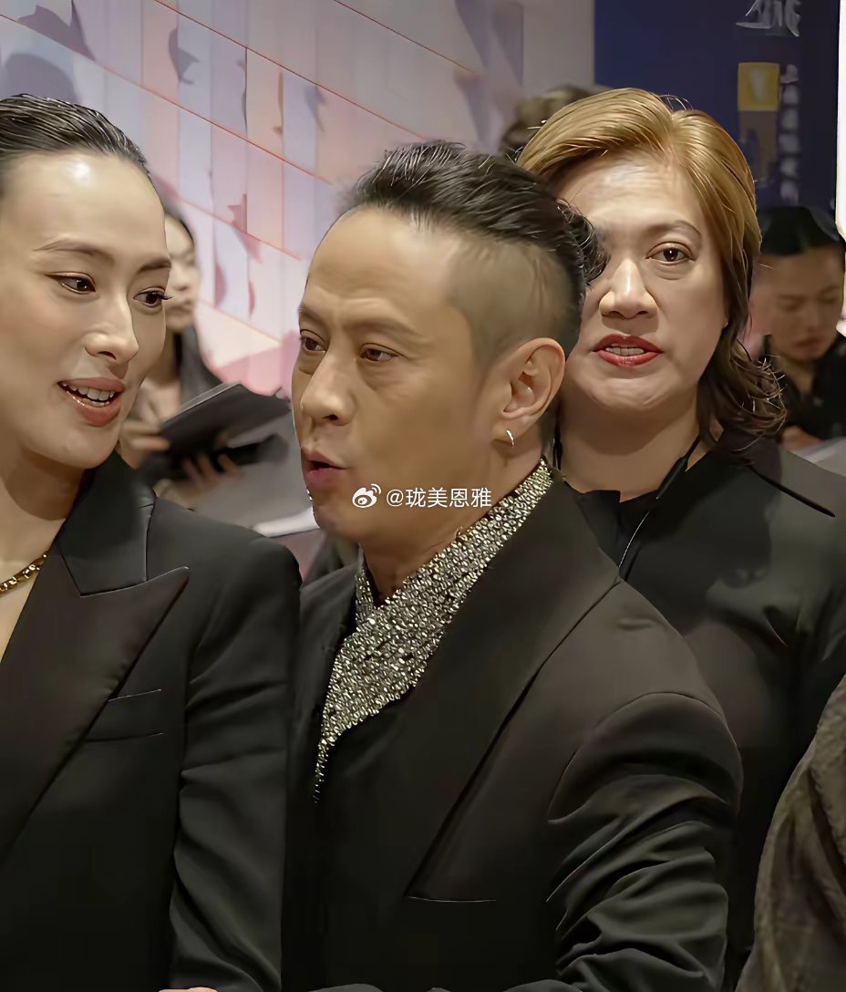 梁洛施也许是自己长得太好看了，对于另一半的要求不在乎外貌