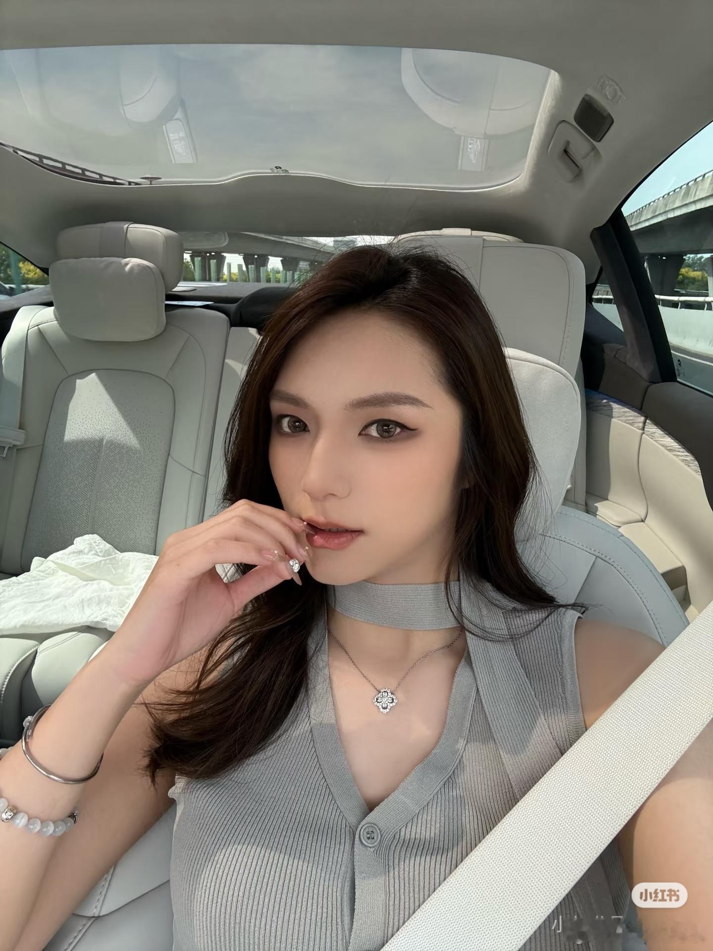 蔚来可期❤️我的提车plog从去年年底在理想L7和Et7之间纠结了小半年从第一次