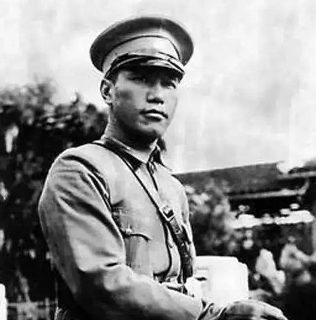 后来，我终于学会了如何去爱，可惜，你早已远去消失在人海……这句唱了二十年的歌词里