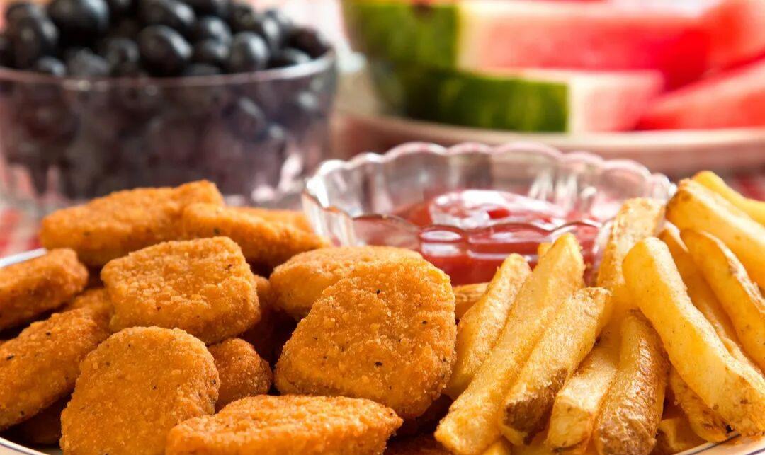 “学霸”是吃出来的，要想孩子大脑发育好，这两类食物一定要少吃!孩子大脑发育黄金