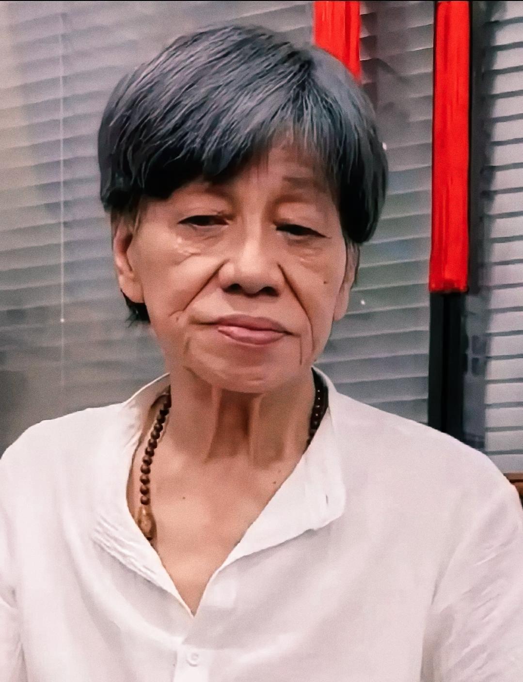 最近网上又在热传所谓“明星吃小孩、返老还童”的离谱说法，起因是有几位老牌武打明星