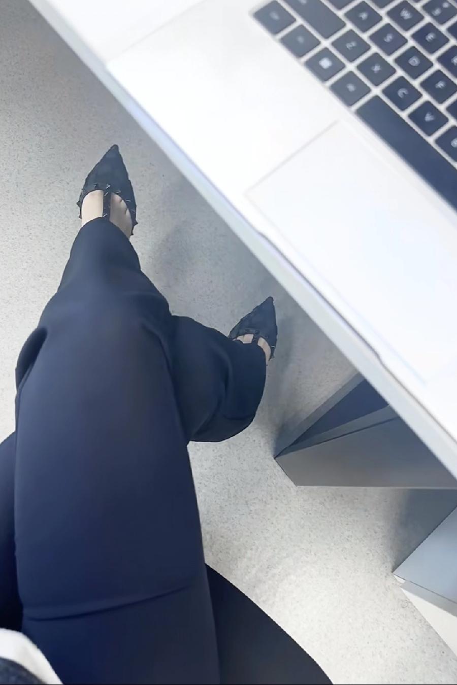 男人在外面跟别的女人聊天，是不是很喜欢说我和老婆感情不好？今天气死我了，我用