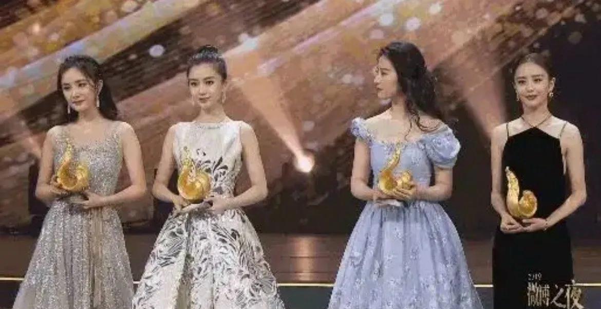 谁能告诉我为啥迪丽热巴杨幂杨颖等等这些女明星那么瘦还都有胸，而普通人瘦都平胸呢