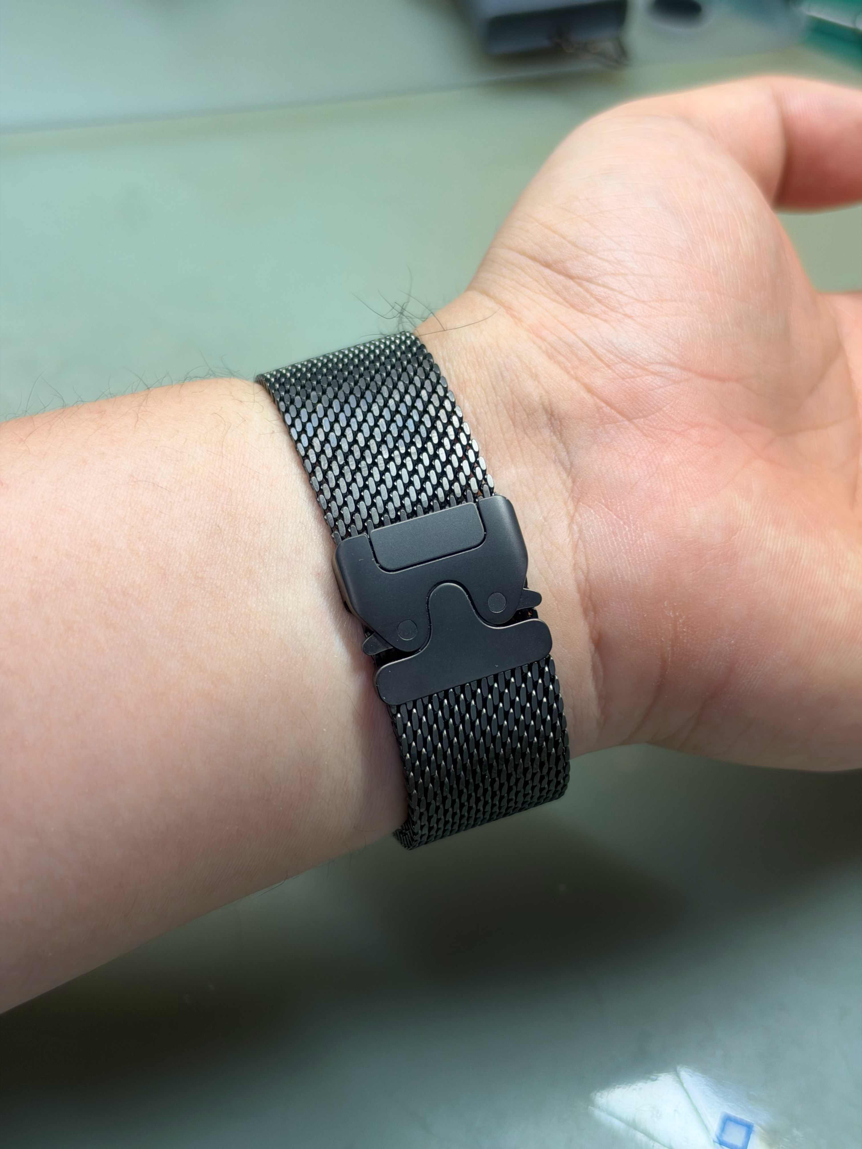 决定不换AppleWatchUltra4了，但是决定给它换一个表带，之所以