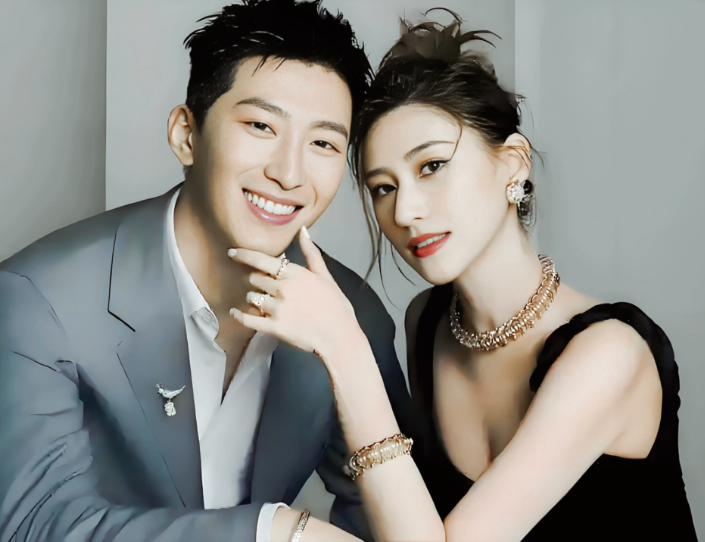现在才明白，何超莲的妈妈为啥不支持女儿与窦骁的婚姻了，原来她与窦骁出身太相似