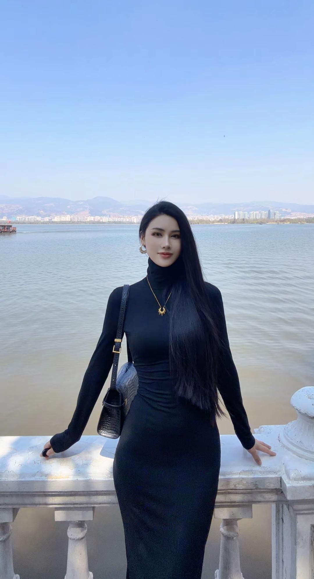 看看气质女神的穿着搭配吧