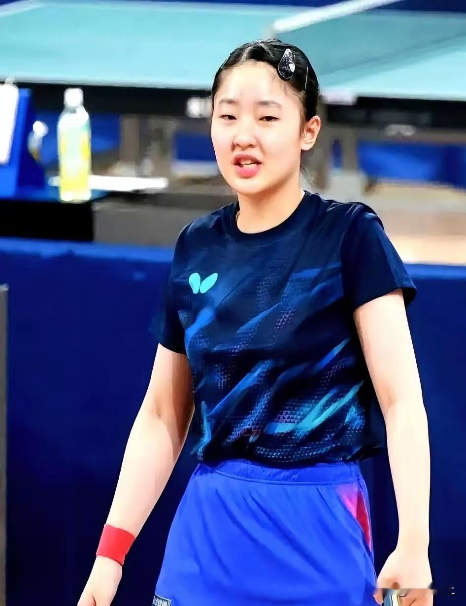 张本美和说，我2008年生的，现在17岁。从小跟着哥哥练球，日本队把资源全压我身