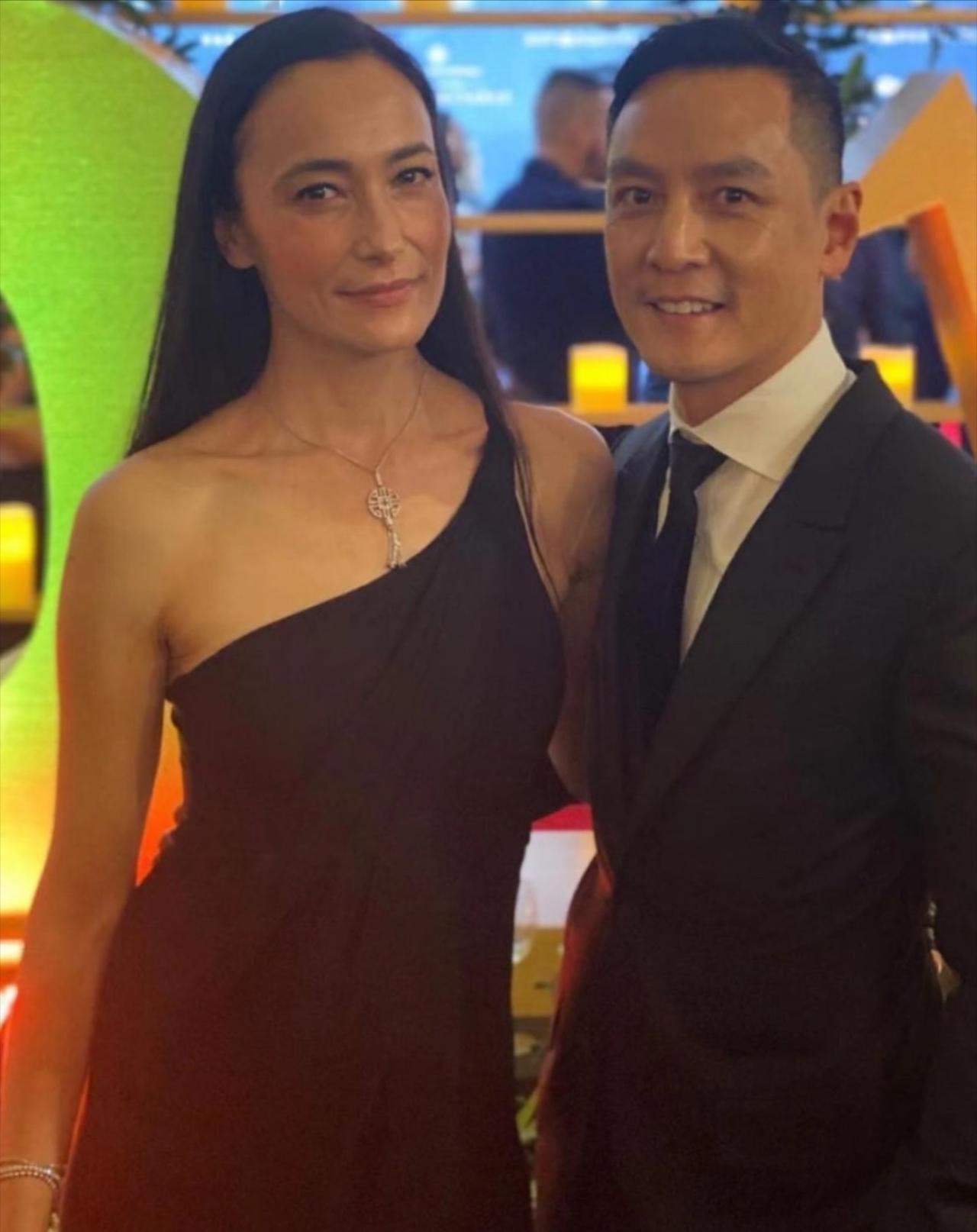 吴彦祖的老婆长相越来越像吴彦祖了，这或许就是人们常说的夫妻相。据说lisa是个美