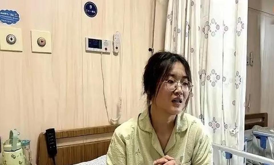浙江25岁女孩，患直肠癌，向老板递交了辞职信和诊断书，只是为了不想给公司添麻烦，