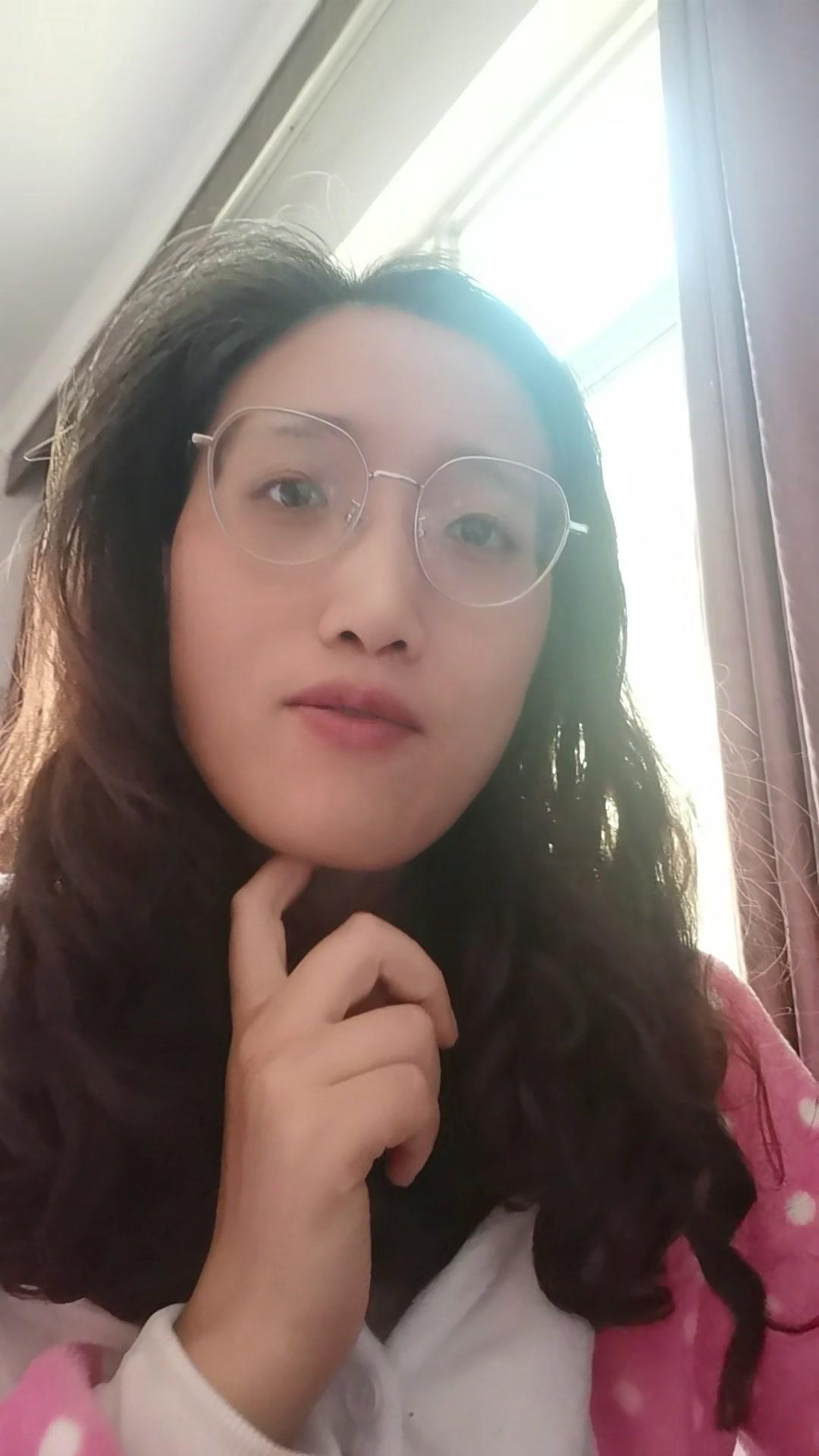 哇，董宇辉又带着新期待来啦！2026跨年音乐晚会正在筹备，设备还在升级，看来今年